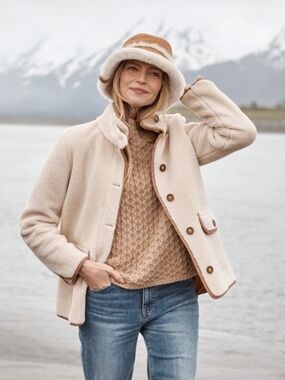 Garnet Hill Recycled-Sherpa Teddy Coat in Sandshell Size M